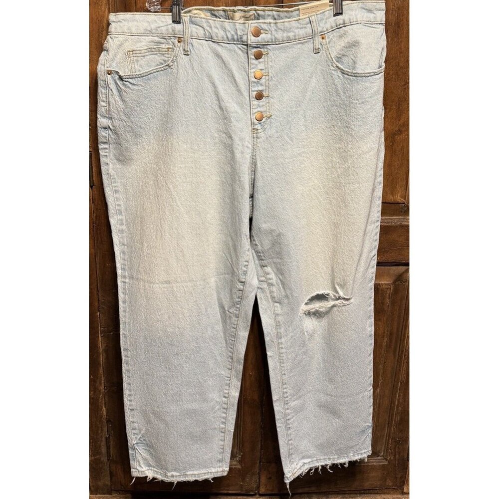 Universal Thread Plus Size Light‎ Distressed Wide Leg Jeans Vintage Straight 22W - Picture 2 of 8